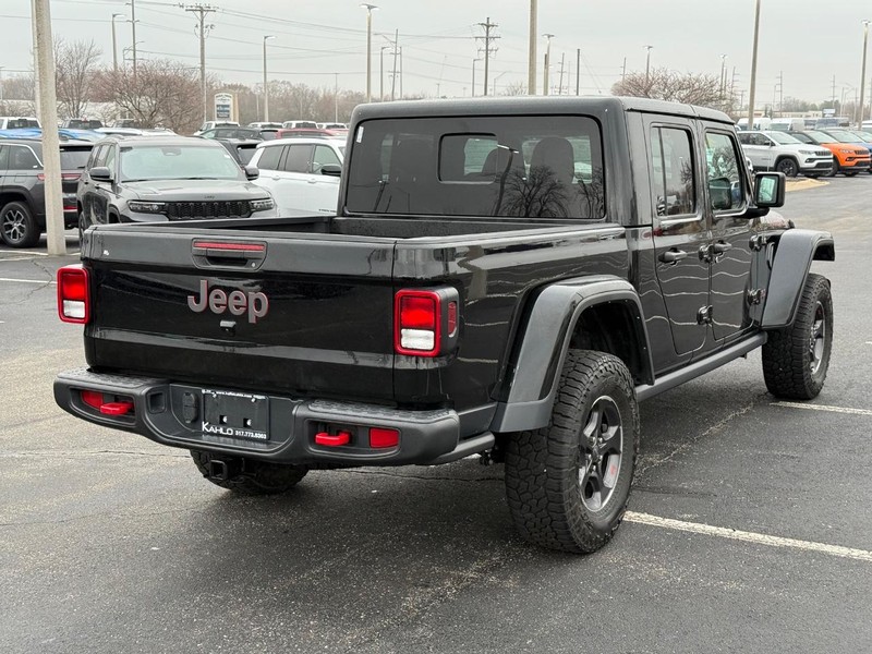 Jeep Gladiator Vehicle Full-screen Gallery Image 3