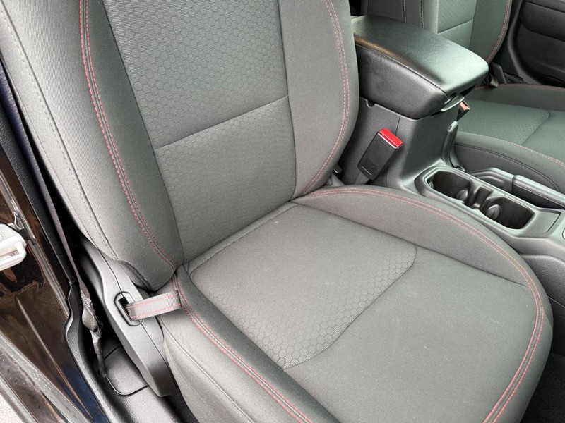 Jeep Gladiator Vehicle Full-screen Gallery Image 16