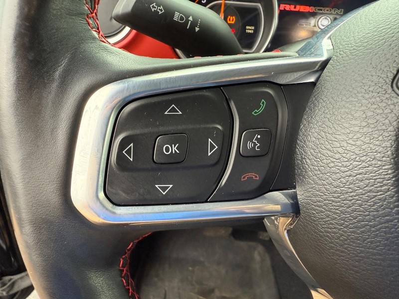 Jeep Gladiator Vehicle Full-screen Gallery Image 20