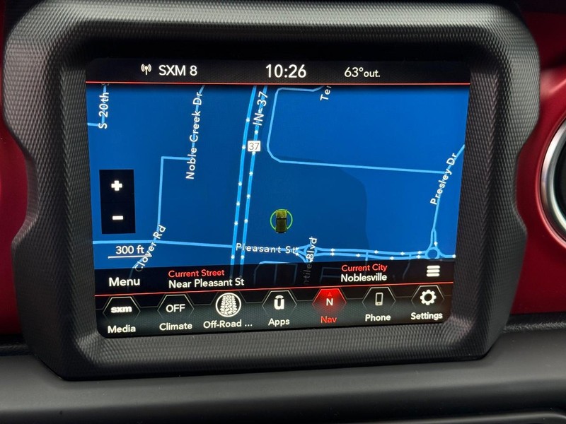 Jeep Gladiator Vehicle Full-screen Gallery Image 24