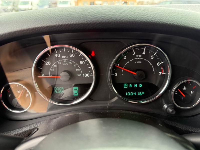 Jeep Wrangler Unlimited Vehicle Full-screen Gallery Image 27