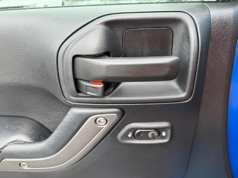 Jeep Wrangler Unlimited Vehicle Full-screen Gallery Image 29