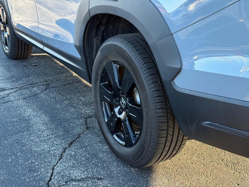 Honda Pilot Vehicle Full-screen Gallery Image 6