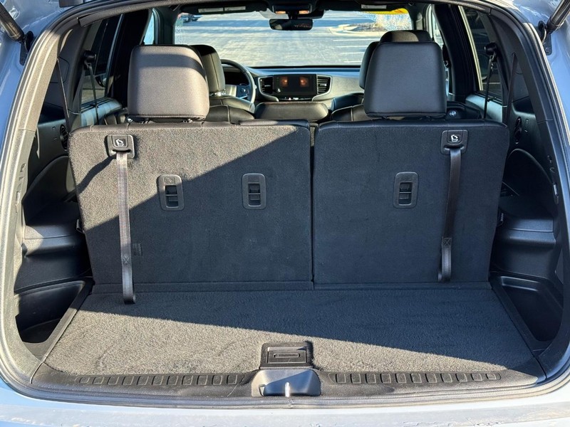 Honda Pilot Vehicle Full-screen Gallery Image 7