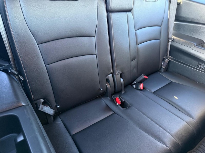 Honda Pilot Vehicle Full-screen Gallery Image 13