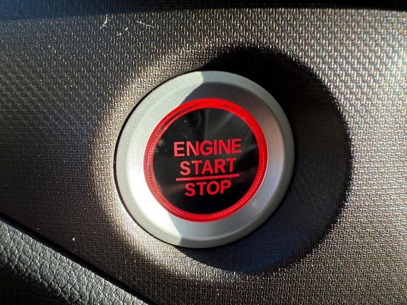 Honda Pilot Vehicle Full-screen Gallery Image 25