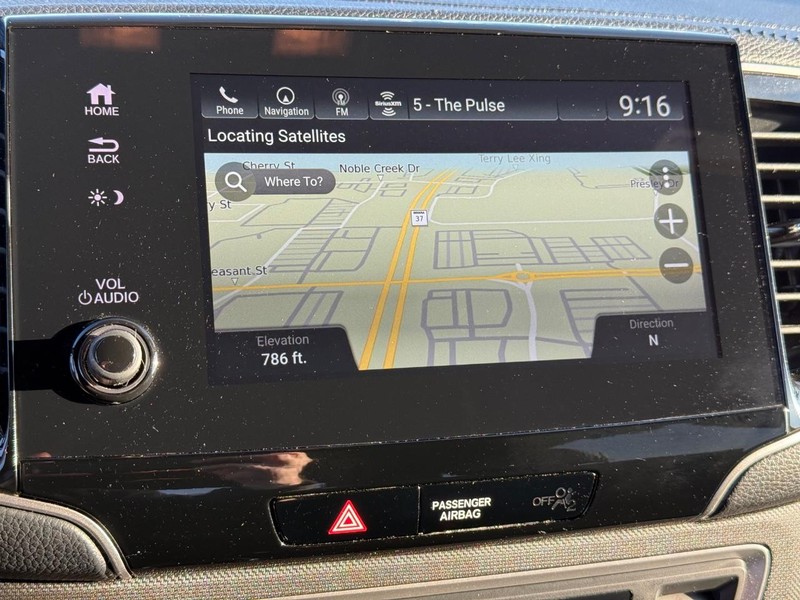 Honda Pilot Vehicle Full-screen Gallery Image 26