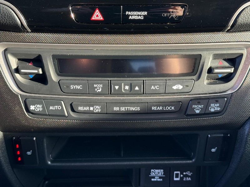 Honda Pilot Vehicle Full-screen Gallery Image 28