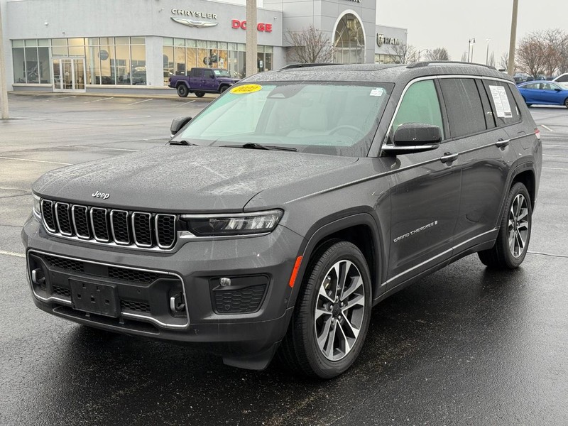 Jeep Grand Cherokee L Vehicle Full-screen Gallery Image 10