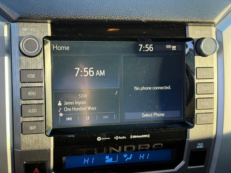 Toyota Tundra 4WD Vehicle Full-screen Gallery Image 22