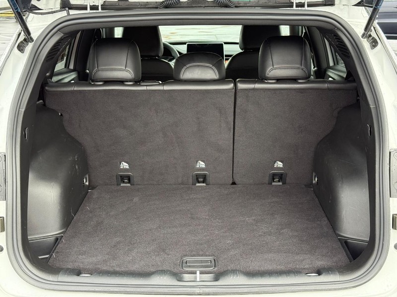 Jeep Compass Vehicle Full-screen Gallery Image 7