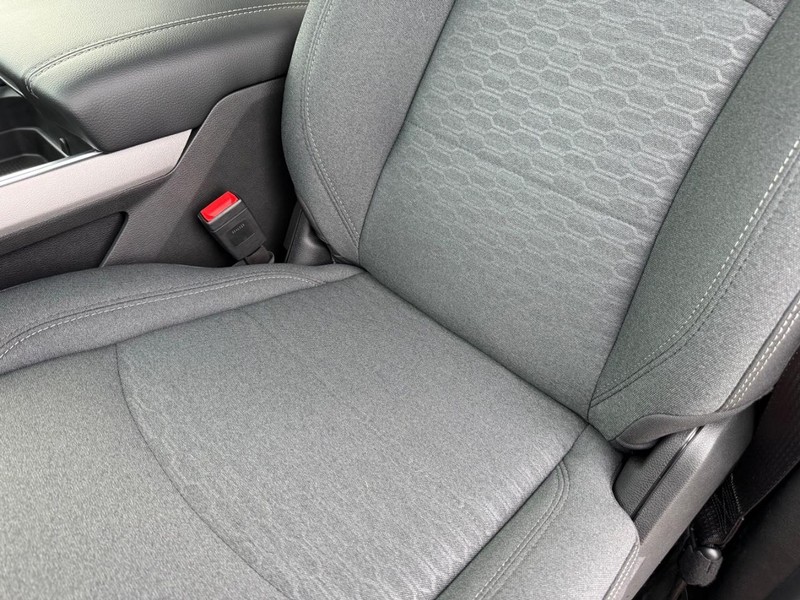 Ram 2500 Vehicle Full-screen Gallery Image 29