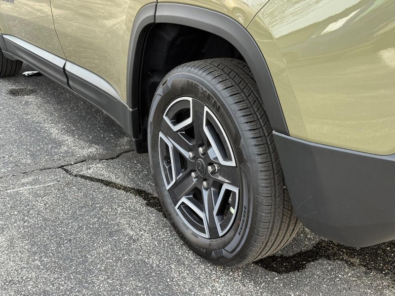 Jeep Cherokee Vehicle Full-screen Gallery Image 6