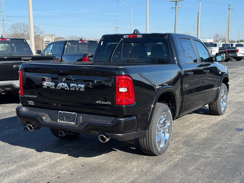 Ram 1500 Vehicle Full-screen Gallery Image 3