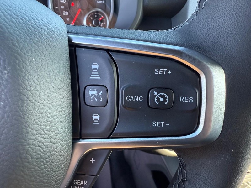 Ram 1500 Vehicle Full-screen Gallery Image 20