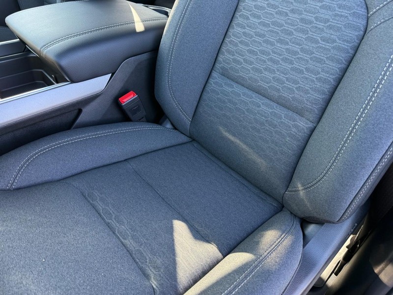 Ram 1500 Vehicle Full-screen Gallery Image 29
