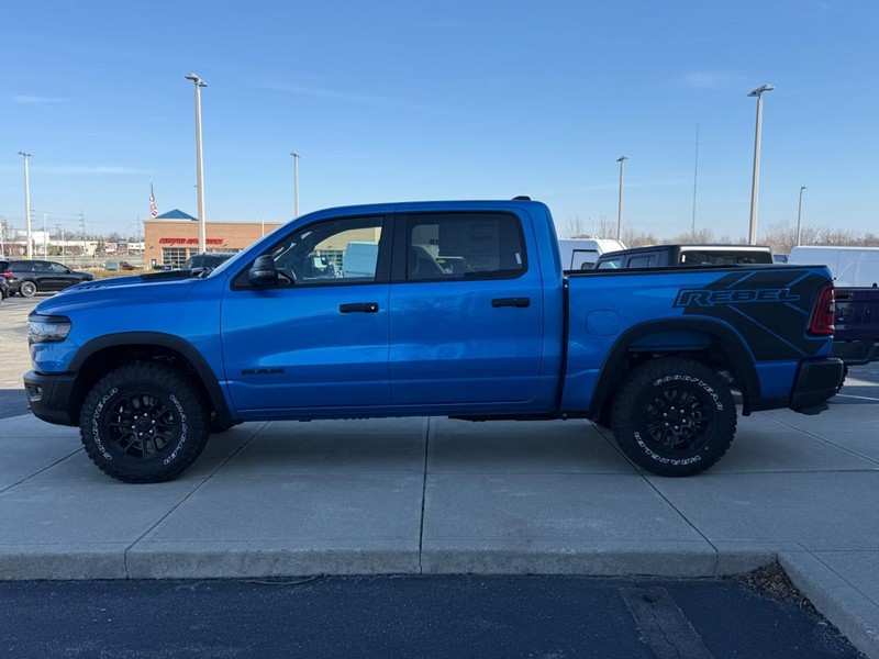 Ram 1500 Vehicle Full-screen Gallery Image 8