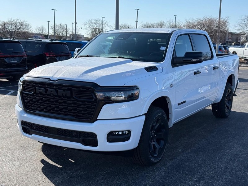 Ram 1500 Vehicle Full-screen Gallery Image 8
