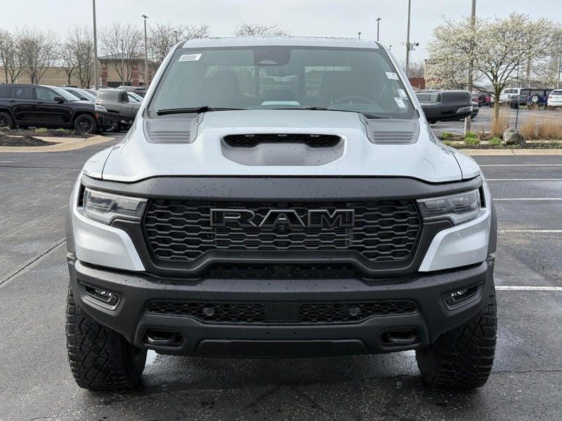 Ram 1500 Vehicle Full-screen Gallery Image 10
