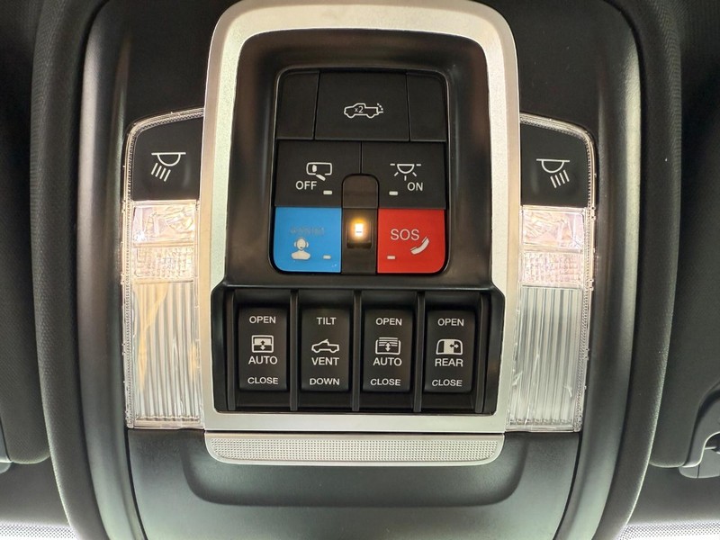 Ram 1500 Vehicle Full-screen Gallery Image 30