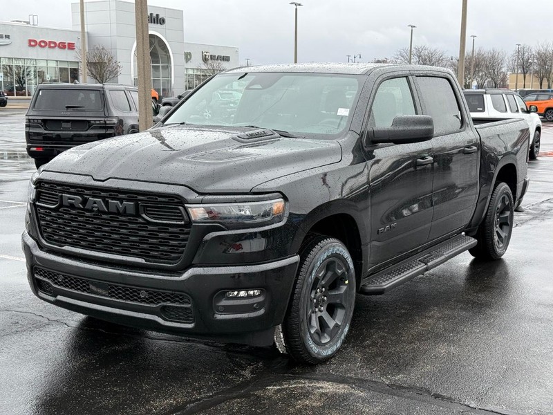 Ram 1500 Vehicle Full-screen Gallery Image 9