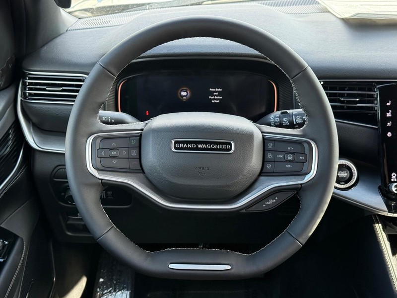 Jeep Grand Wagoneer Vehicle Full-screen Gallery Image 15