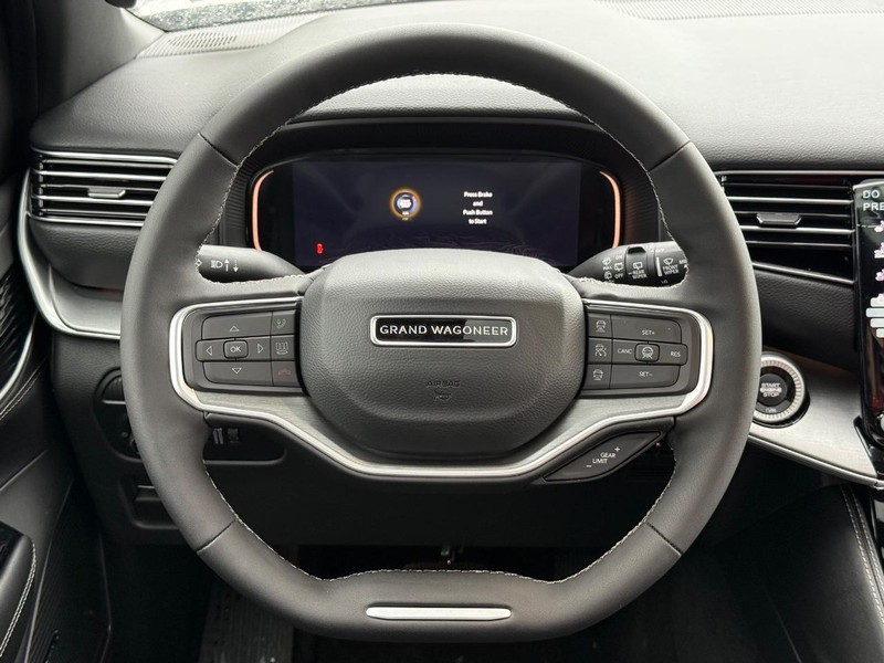 Jeep Grand Wagoneer Vehicle Full-screen Gallery Image 17