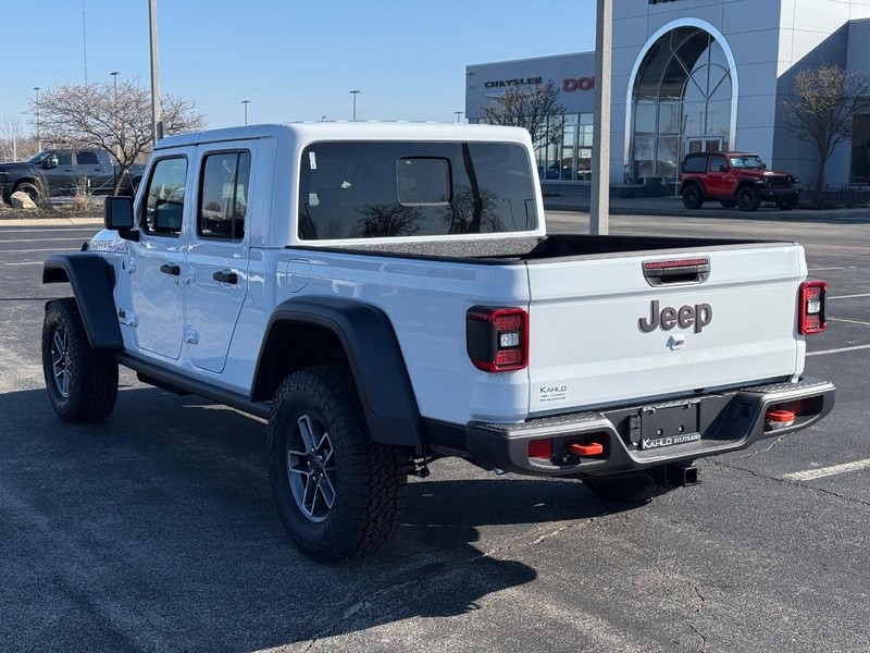 Jeep Gladiator Vehicle Full-screen Gallery Image 5