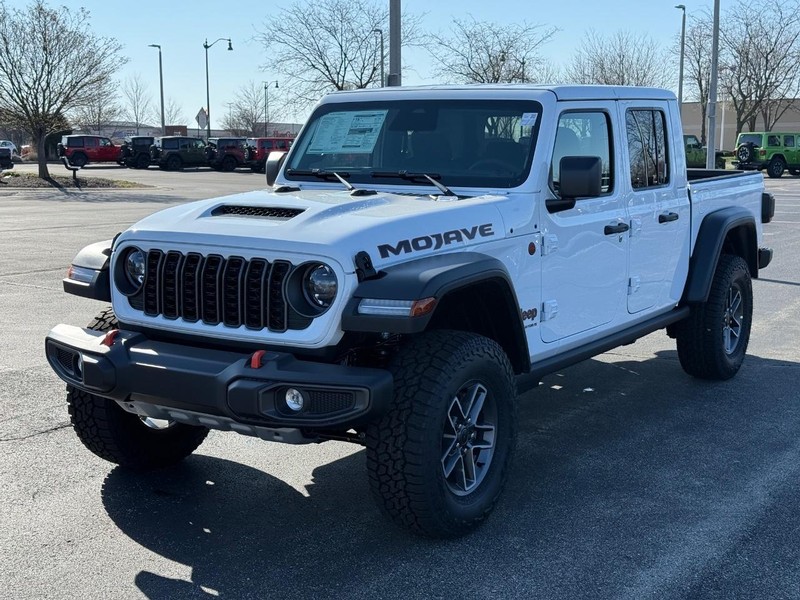 Jeep Gladiator Vehicle Full-screen Gallery Image 8