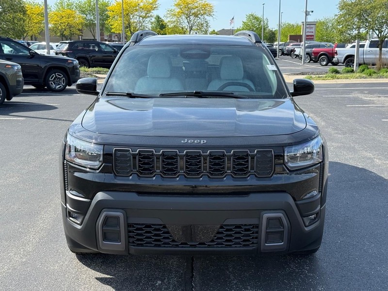Jeep Cherokee Vehicle Full-screen Gallery Image 9