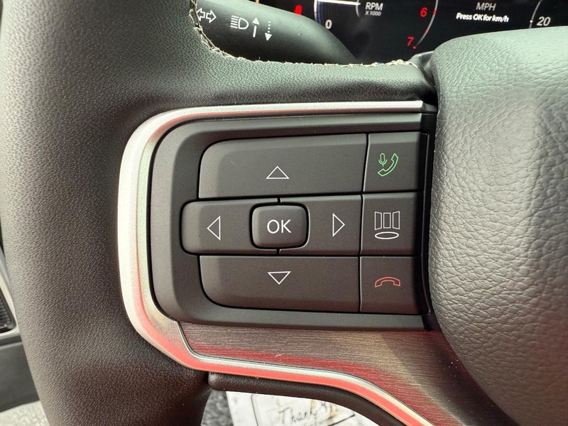 Jeep Grand Wagoneer Vehicle Full-screen Gallery Image 23