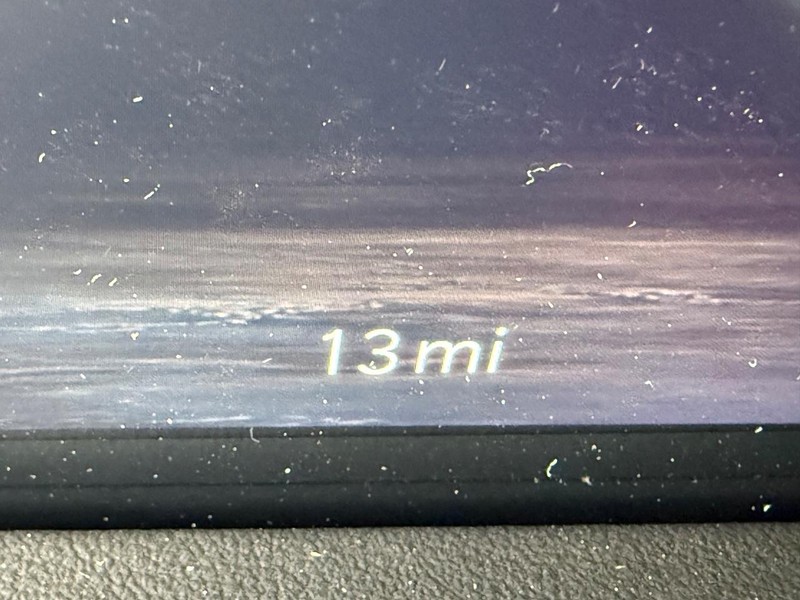 Jeep Grand Wagoneer Vehicle Full-screen Gallery Image 32