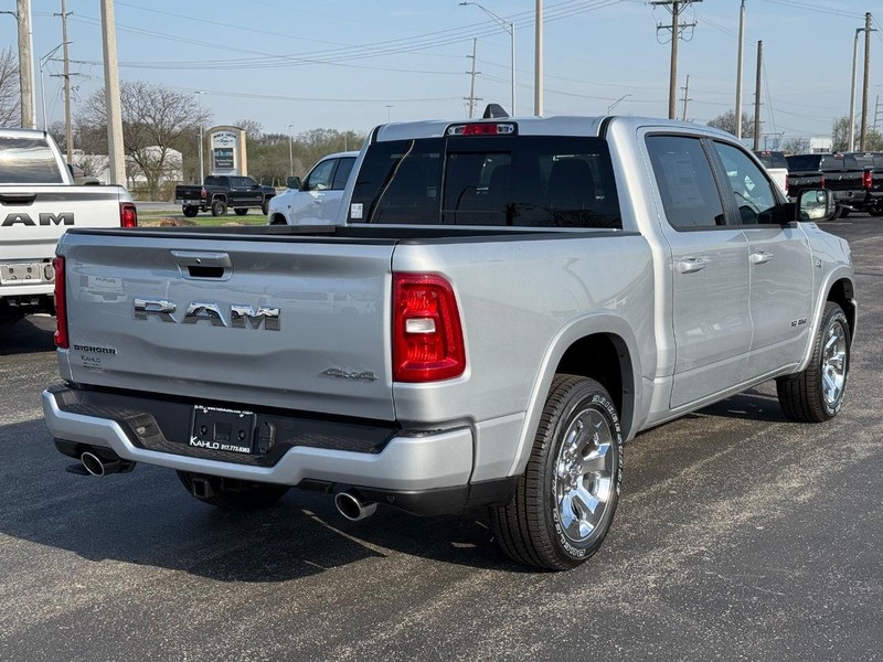Ram 1500 Vehicle Full-screen Gallery Image 3