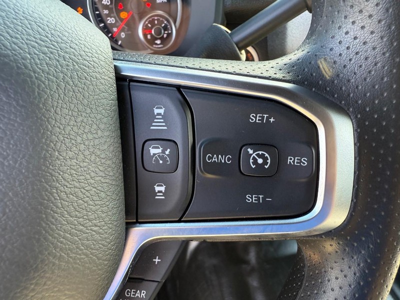 Ram 3500 Vehicle Full-screen Gallery Image 20