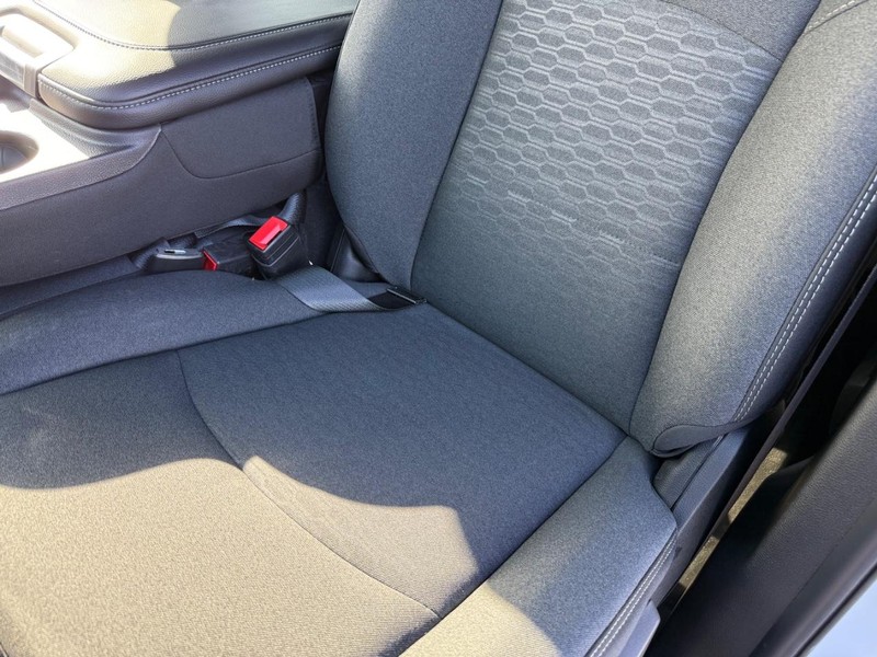 Ram 3500 Vehicle Full-screen Gallery Image 29