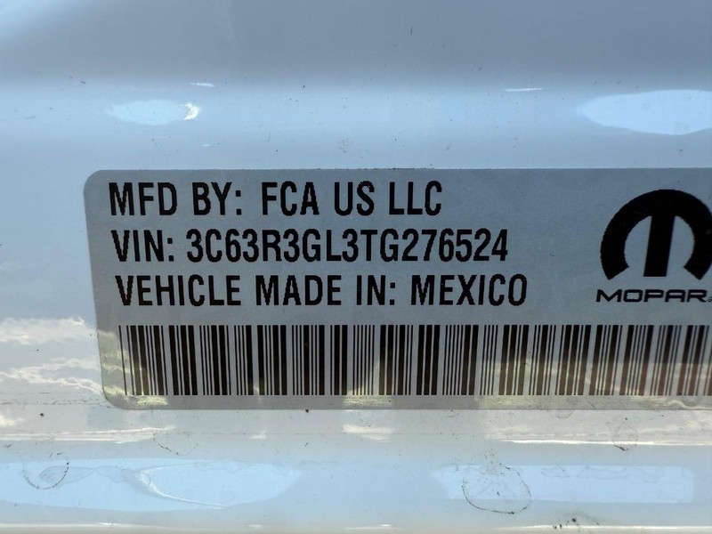Ram 3500 Vehicle Full-screen Gallery Image 30