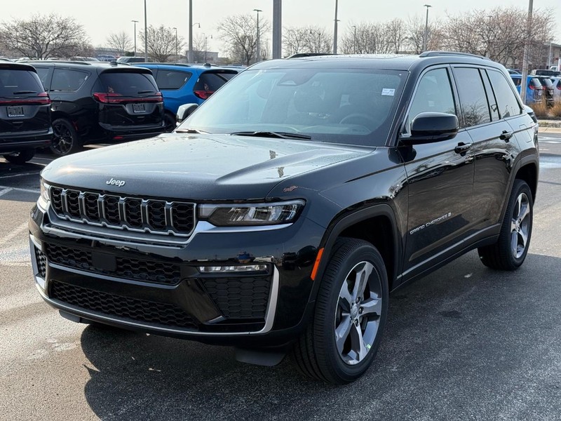 Jeep Grand Cherokee Vehicle Full-screen Gallery Image 9
