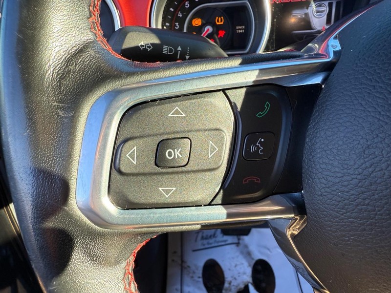 Jeep Gladiator Vehicle Full-screen Gallery Image 18