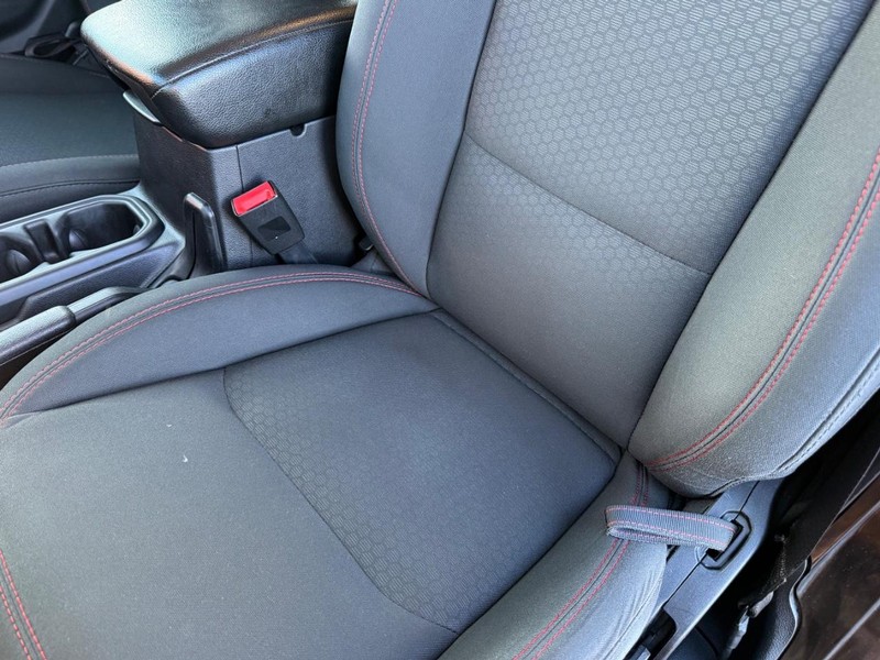 Jeep Gladiator Vehicle Full-screen Gallery Image 30