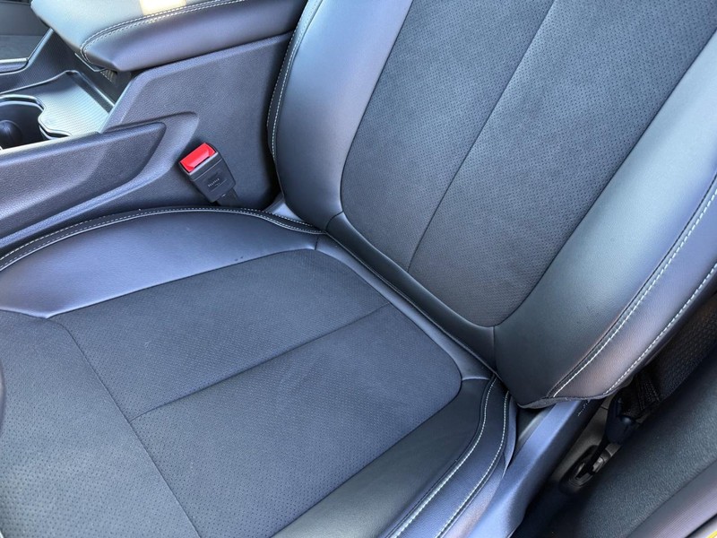 Jeep Grand Cherokee Vehicle Full-screen Gallery Image 31