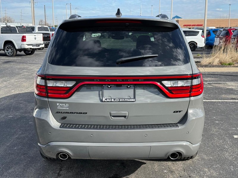 Dodge Durango Vehicle Full-screen Gallery Image 4
