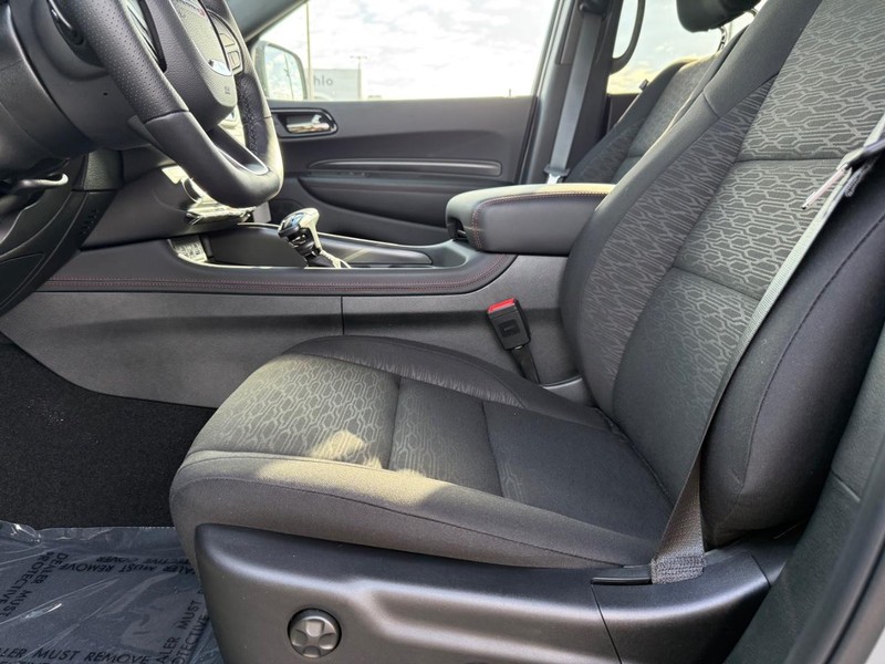 Dodge Durango Vehicle Full-screen Gallery Image 19