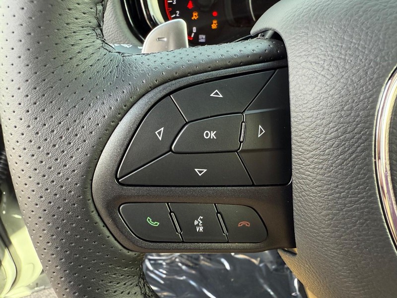 Dodge Durango Vehicle Full-screen Gallery Image 21