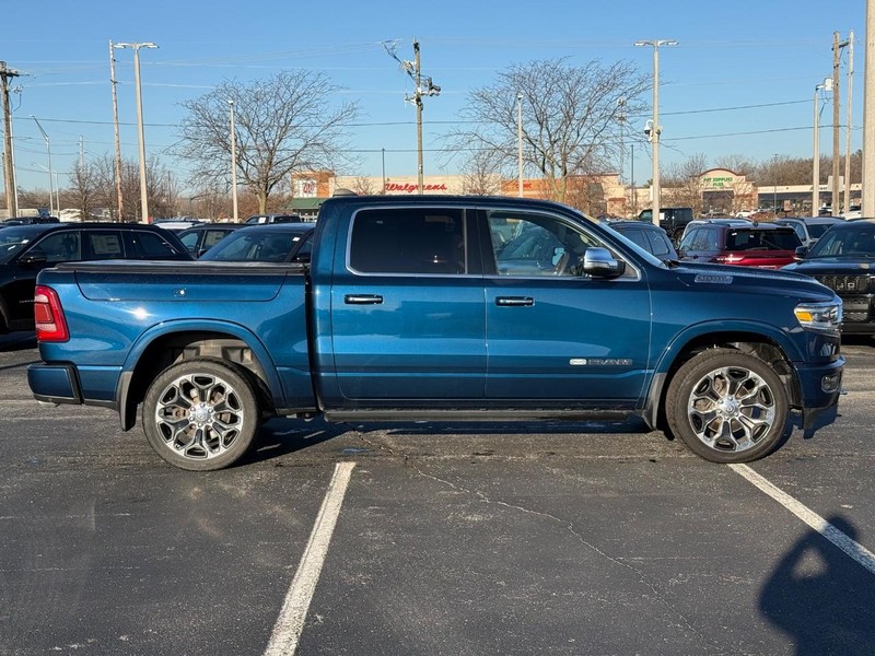 Ram 1500 Vehicle Full-screen Gallery Image 2