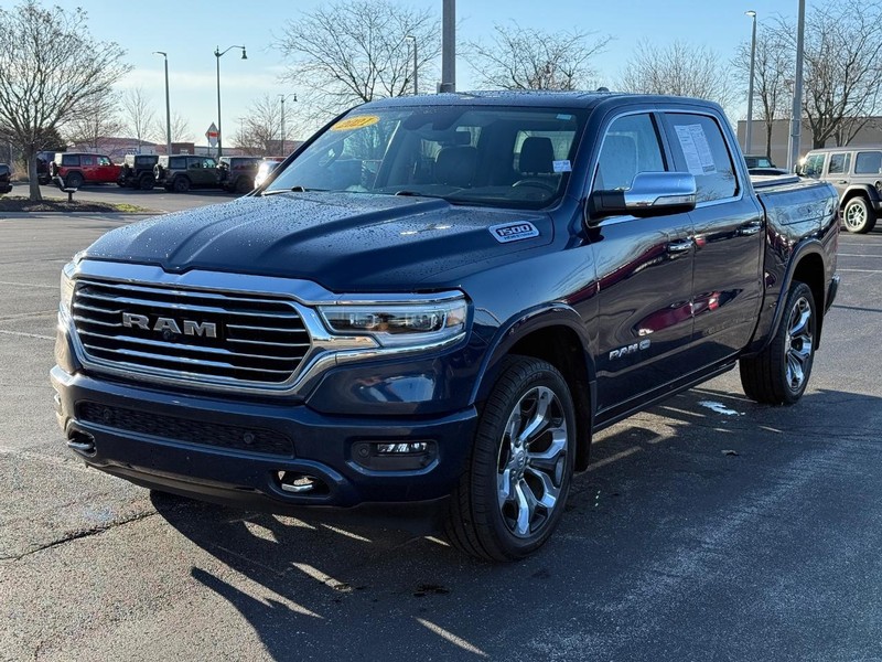 Ram 1500 Vehicle Full-screen Gallery Image 8