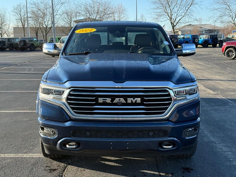 Ram 1500 Vehicle Full-screen Gallery Image 9