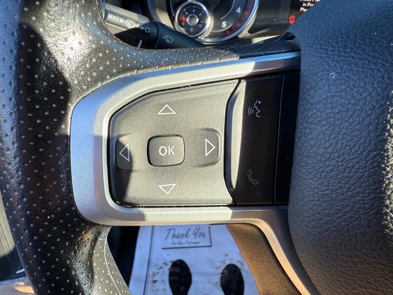 Ram 3500 Vehicle Full-screen Gallery Image 19