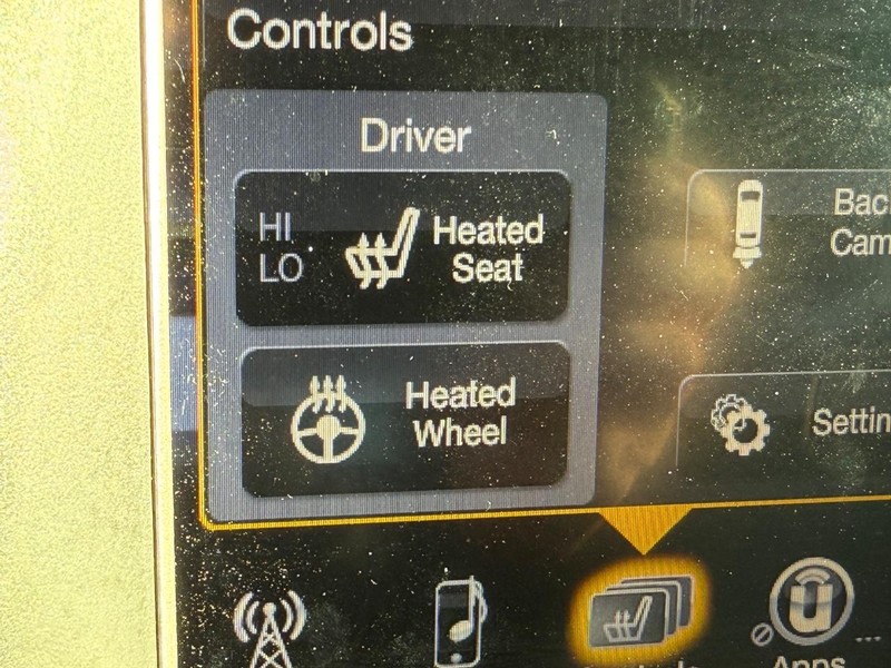 Jeep Grand Cherokee Vehicle Full-screen Gallery Image 26