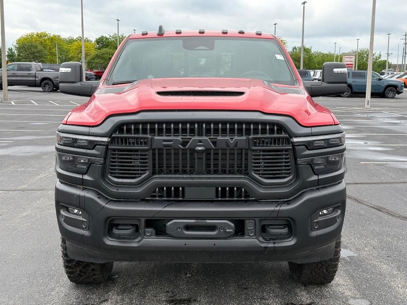 Ram 2500 Vehicle Full-screen Gallery Image 10