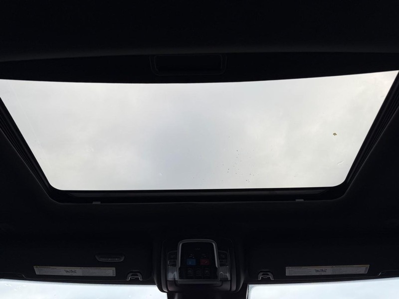 Ram 2500 Vehicle Full-screen Gallery Image 13